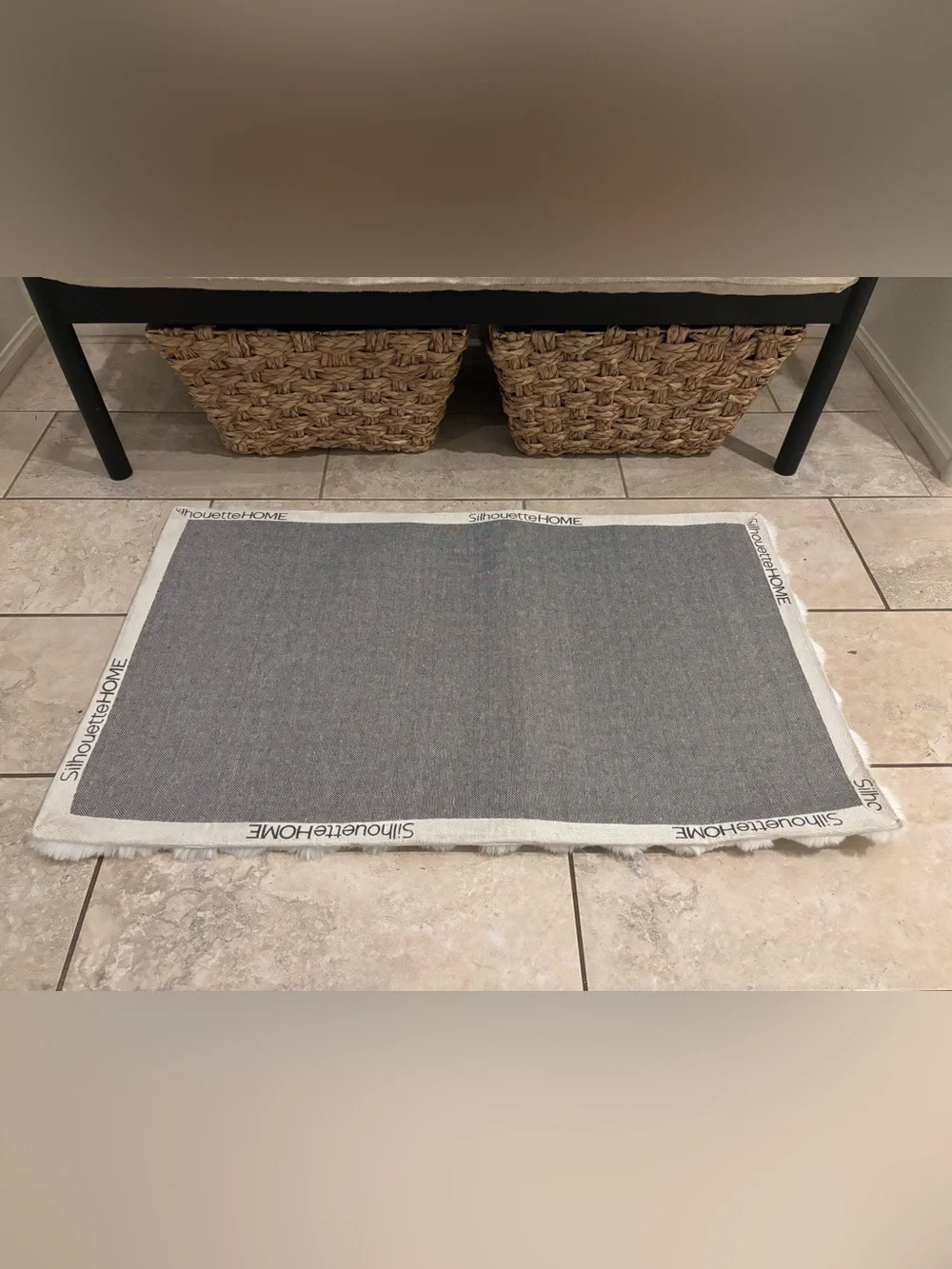 NWOT Plush White Bath Rug - Soft Tufted Bathroom Mat